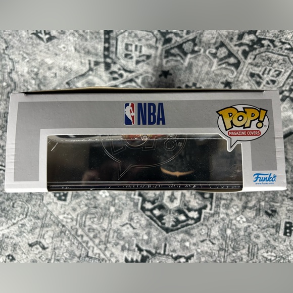 Trae Young (Atlanta Hawks) Funko Pop! NBA SLAM Cover - Picture 6 of 7